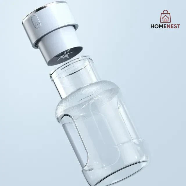 Portable electric rechargeable juicer
