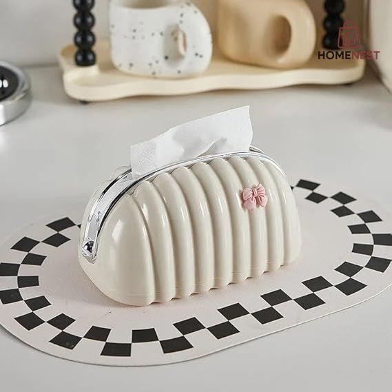Aesthetic Tissue Holder