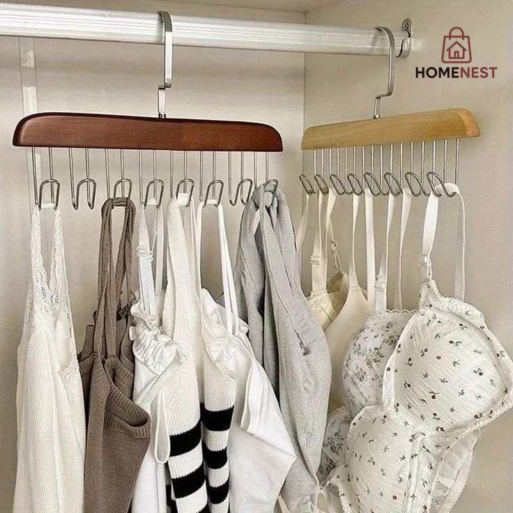 PACK OF 4 Wood hanger