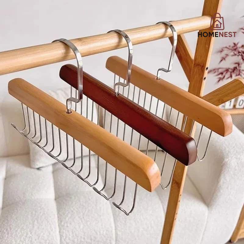 PACK OF 4 Wood hanger
