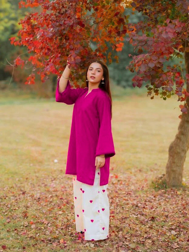 2 Piece Suit for Women – Lace Border Shirt with Heart Embroidery Flapper